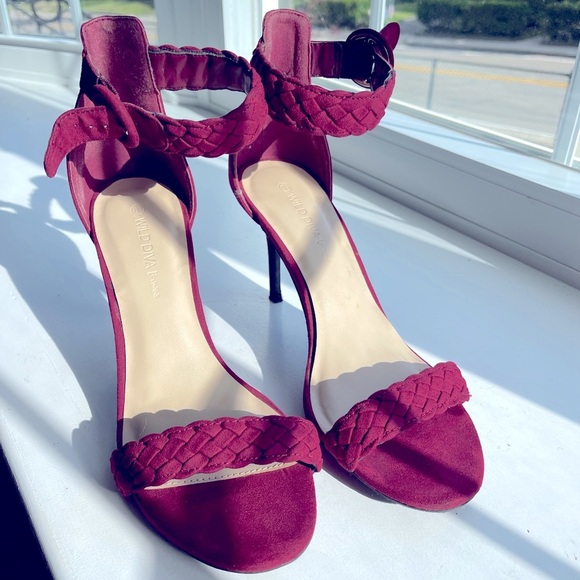 Wild Diva Lounge Heel Sandal - Picture 2 of 12